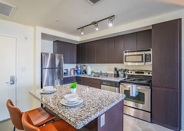 Apartment Beautiful 1bd - Downtown -gym, Pool, Parking Phoenix