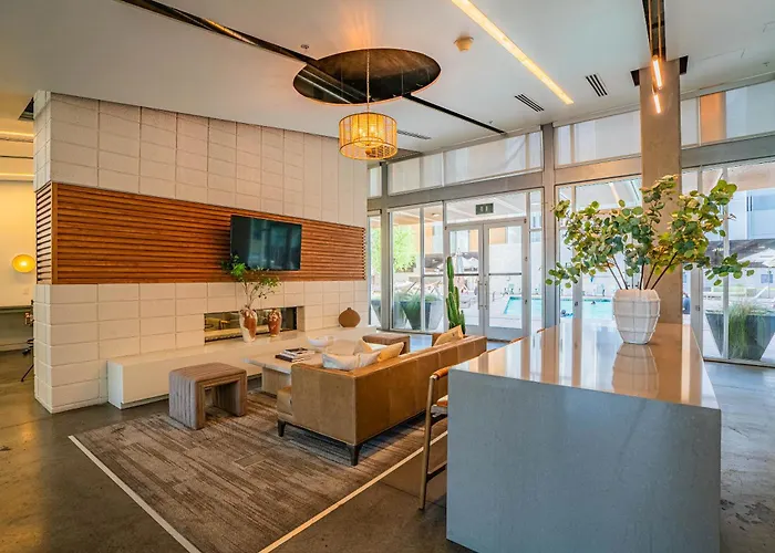 Apartment Beautiful 1bd - Downtown -gym, Pool, Parking Phoenix