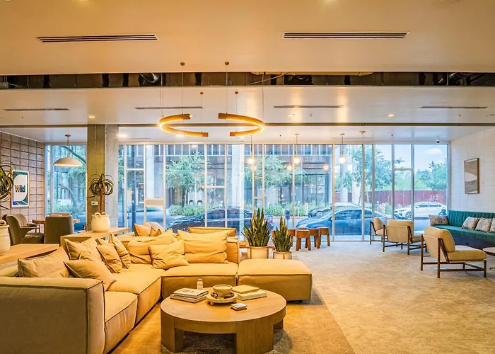 Beautiful 1bd - Downtown -gym, Pool, Parking Phoenix