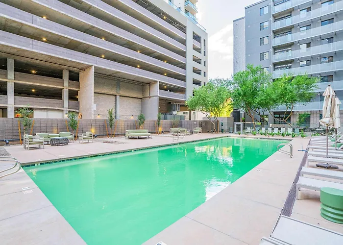 Beautiful 1bd - Downtown -gym, Pool, Parking Apartment Phoenix